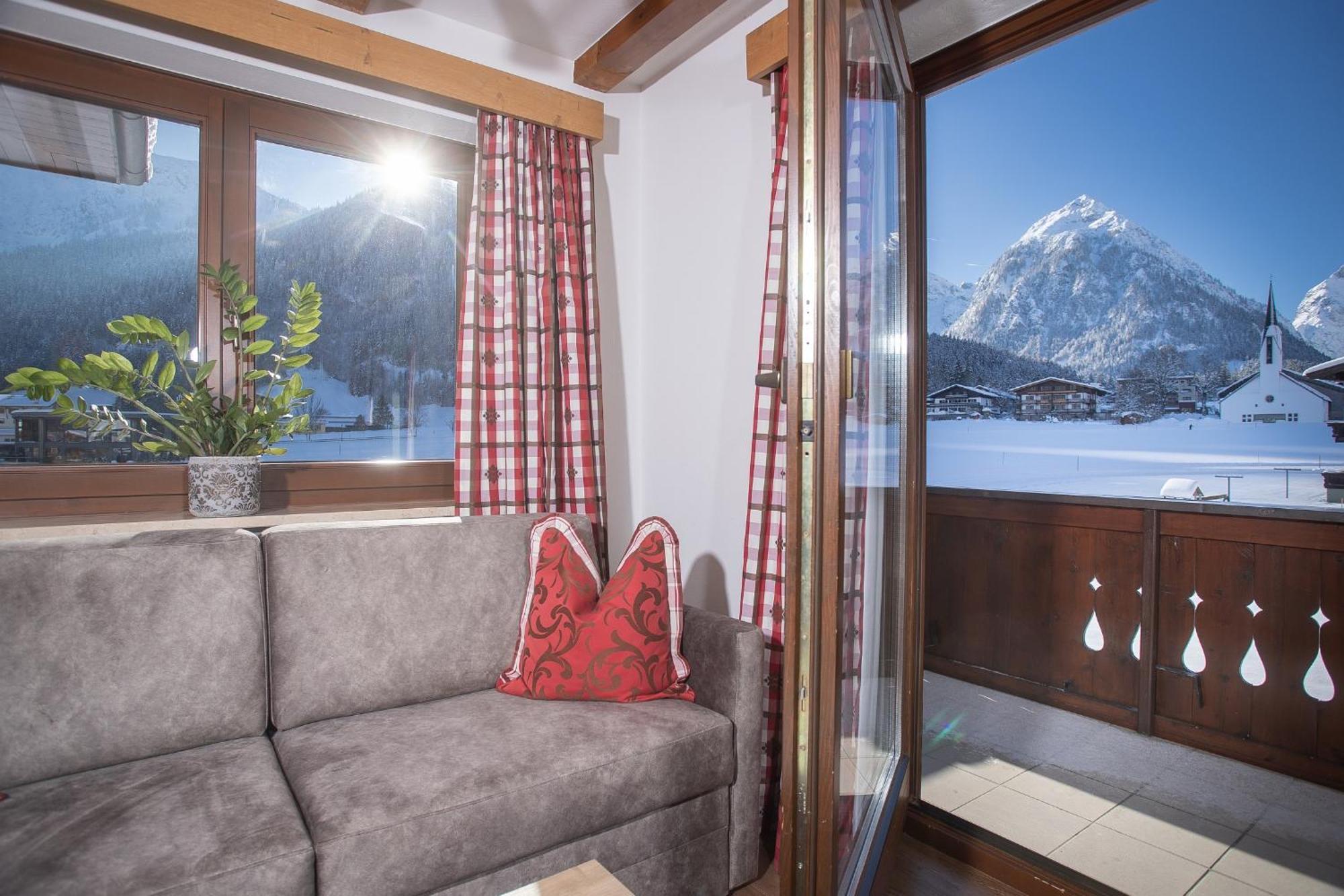 Alpenherz Ferienwohnungen Pertisau Bagian luar foto
