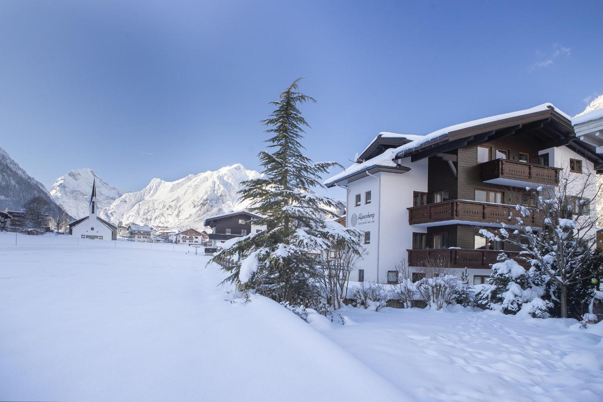 Alpenherz Ferienwohnungen Pertisau Bagian luar foto