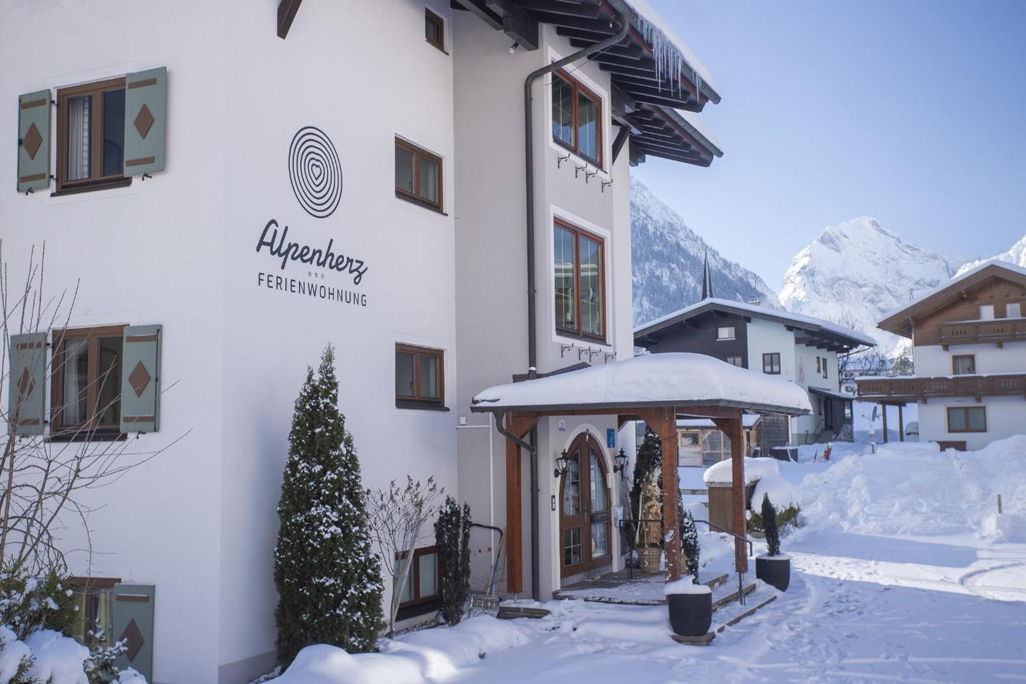 Alpenherz Ferienwohnungen Pertisau Bagian luar foto